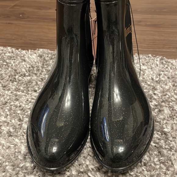 🆕 NWT Juicy Couture Black Glitter Ankle Rainboots - Picture 3 of 4